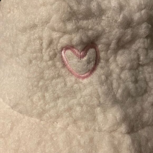 Heart Embroidered Fuzzy Hat - Picture 3 of 7